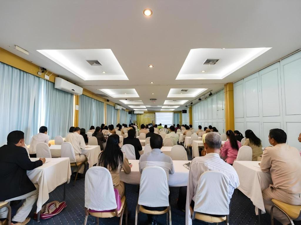 סונגקלה Lake Inn Hotel מראה חיצוני תמונה