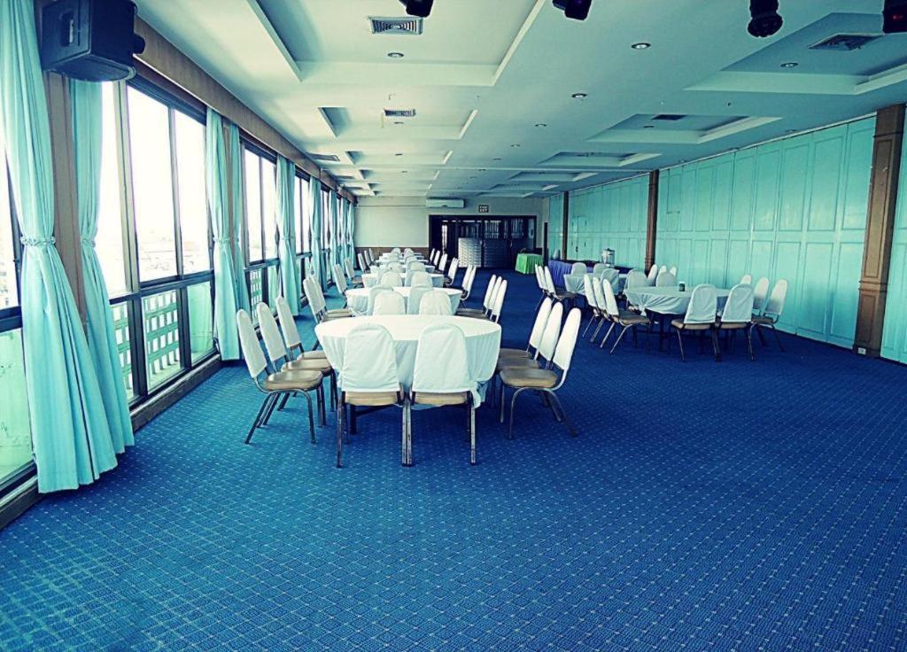 סונגקלה Lake Inn Hotel מראה חיצוני תמונה