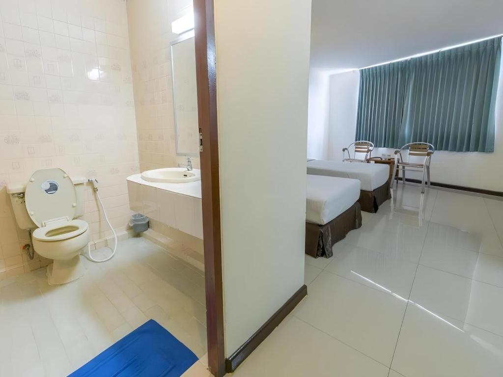 סונגקלה Lake Inn Hotel מראה חיצוני תמונה