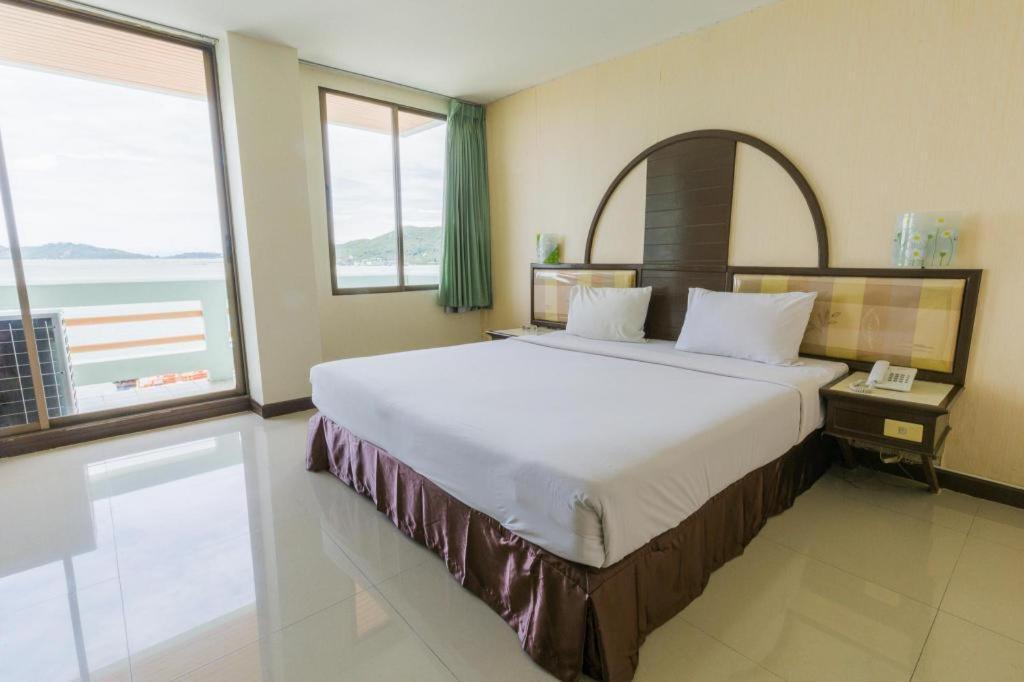 סונגקלה Lake Inn Hotel מראה חיצוני תמונה