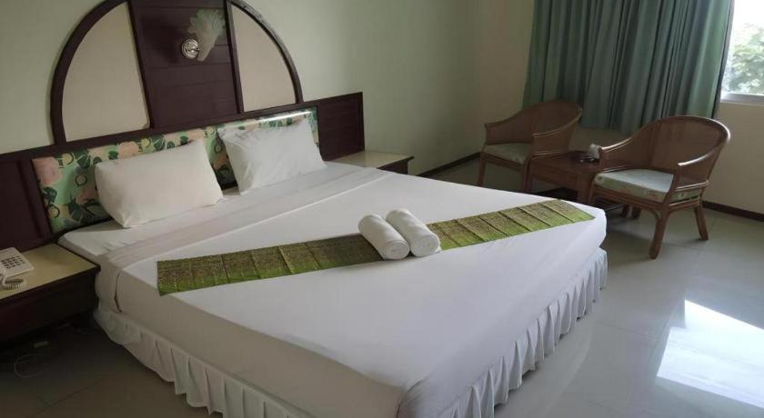 סונגקלה Lake Inn Hotel מראה חיצוני תמונה